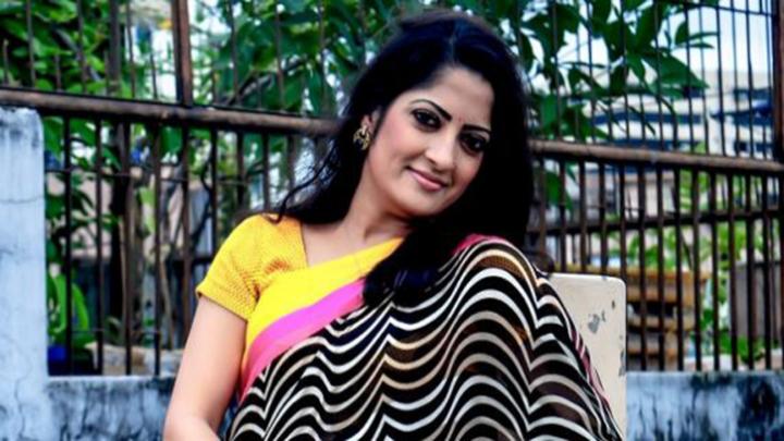 অভিনেত্রী_হিমুর_রহস্যজনক_মৃত্যু_ফোনসহ_নি‌খোঁজ_প্রে‌মিক